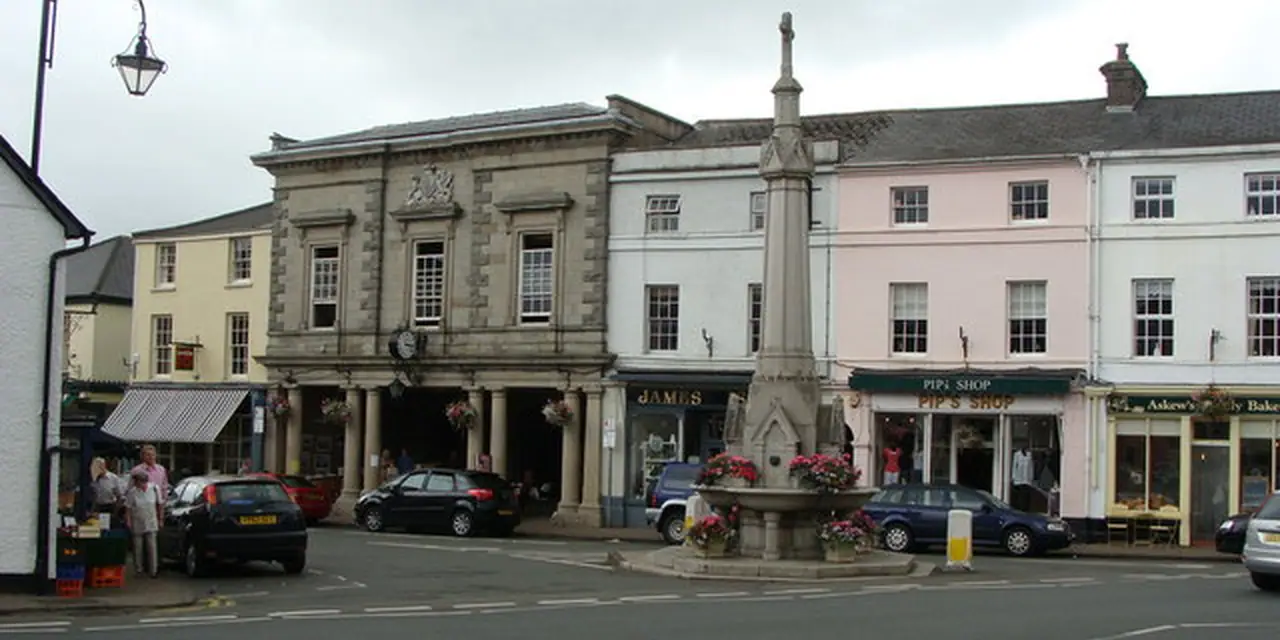 Crickhowell
