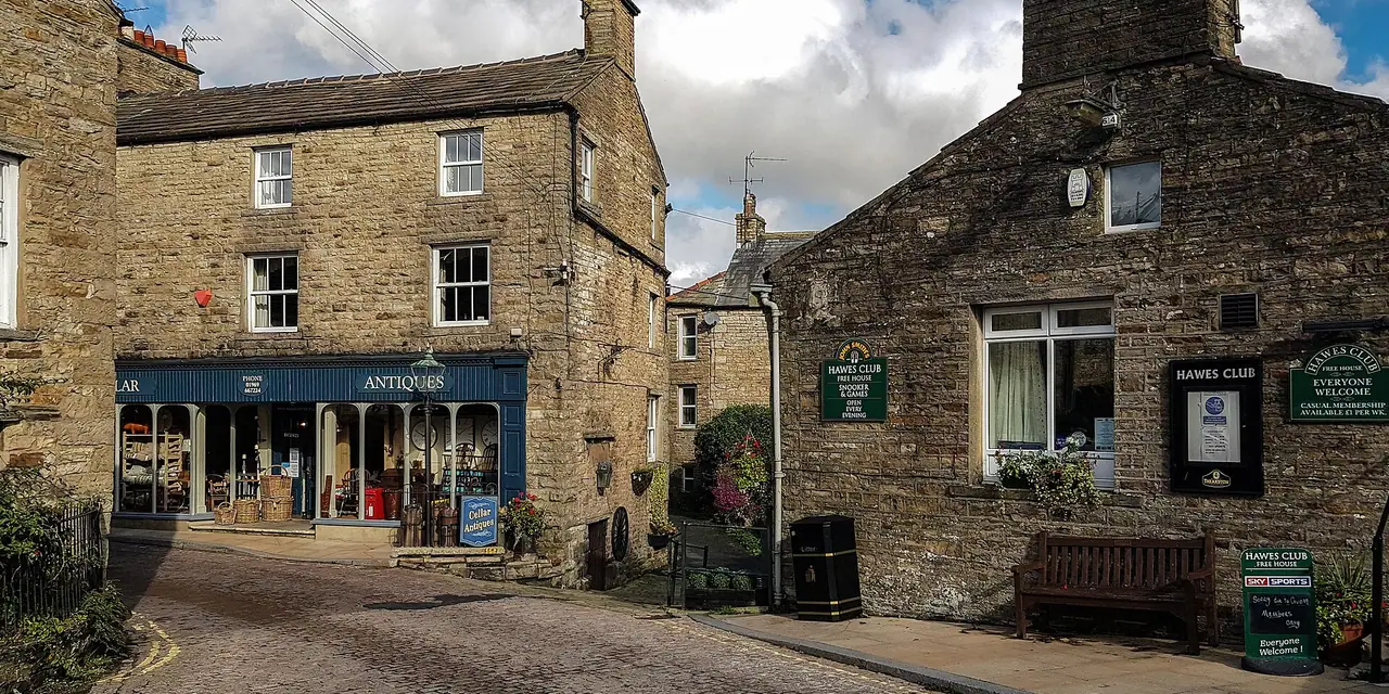 Hawes